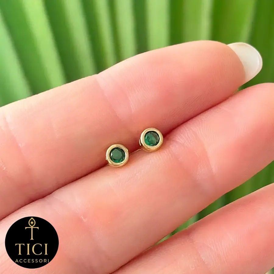 Brinco Ponto de Luz Verde Esmeralda