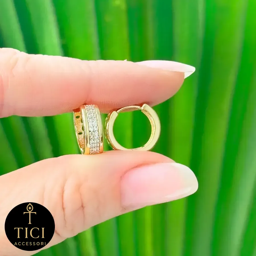 Argola Huggie Cravejada Dupla