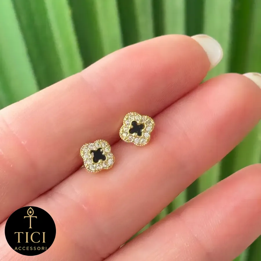Brinco Trevo da Sorte Cravejado