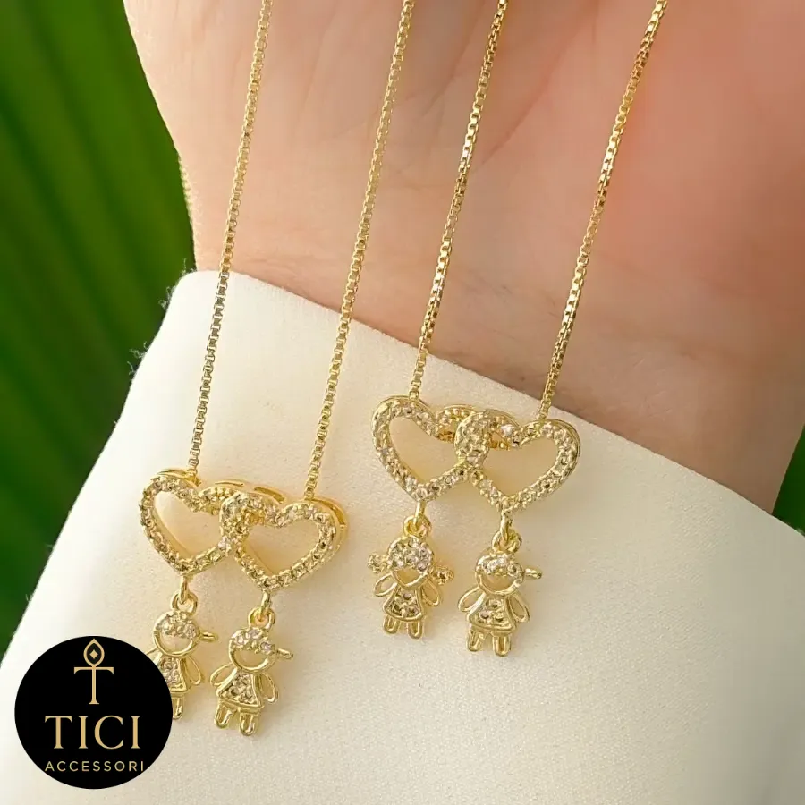 Colar Laços de Amor com Crianças Cravejadas