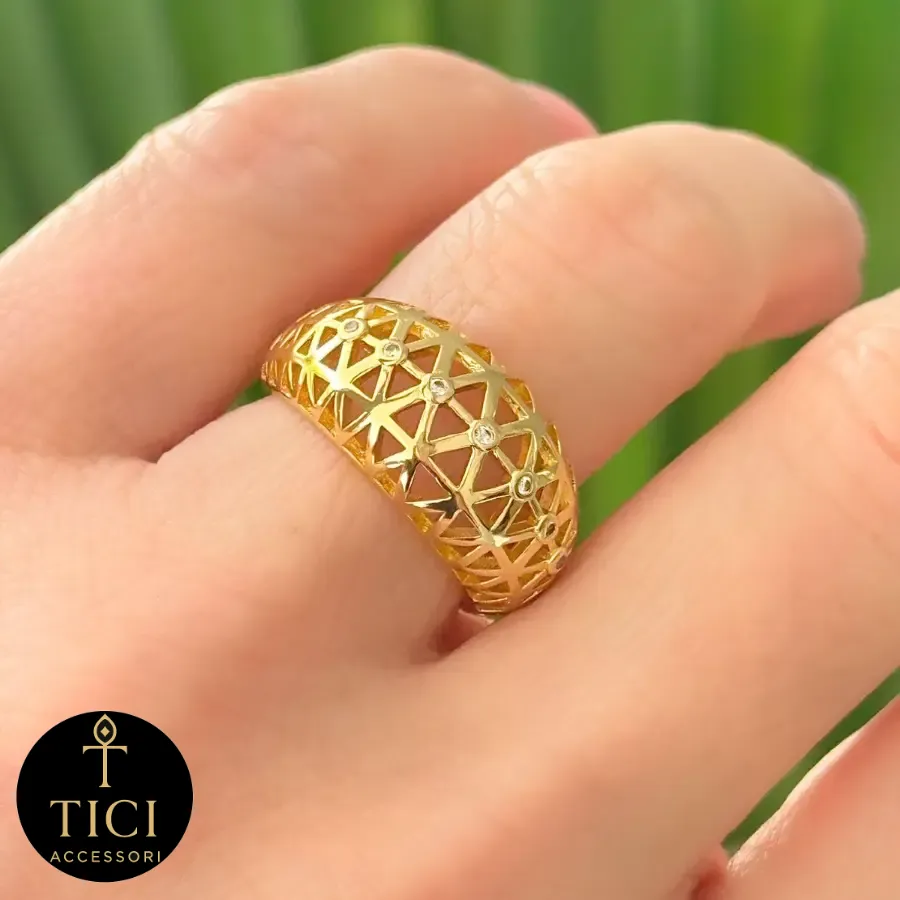 Anel Dourado Renda e Zircônias