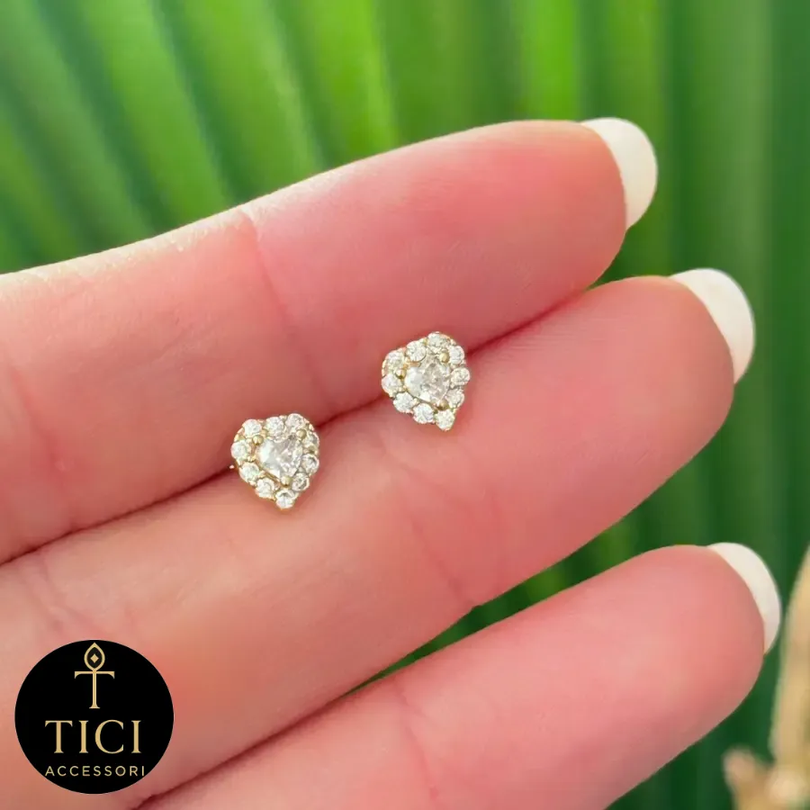Brinco Coração Delicado Cravejado