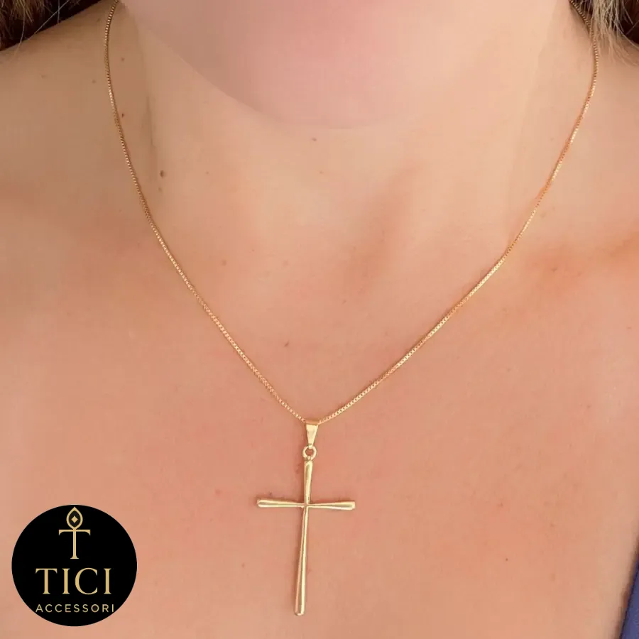Colar Cruz Elegante Dourada