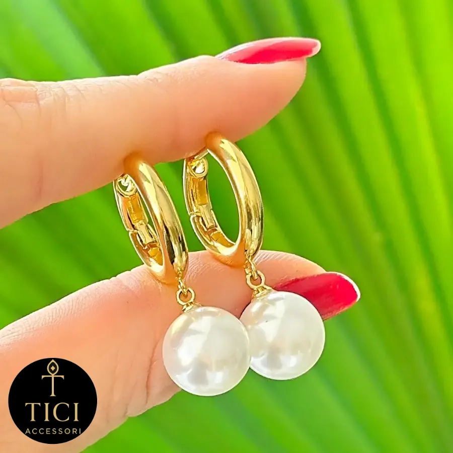 Argola Dourada com Pérola Pendente