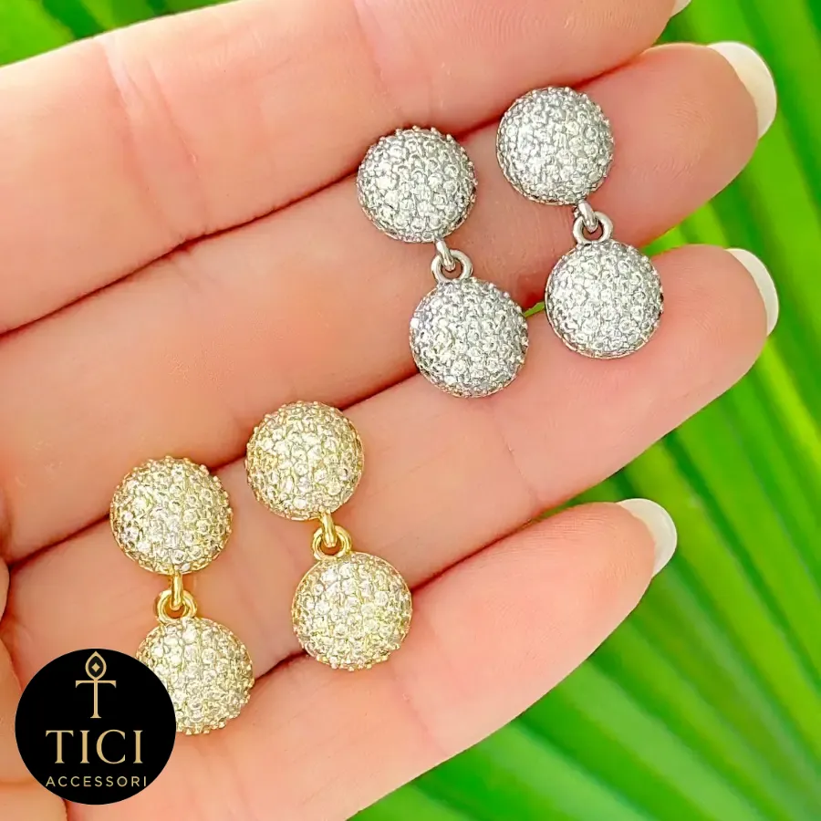 Brinco Duplo de Esferas Cravejadas