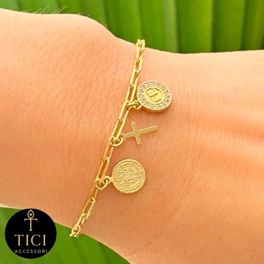 Pulseira Dourada com Pingentes de Fé
