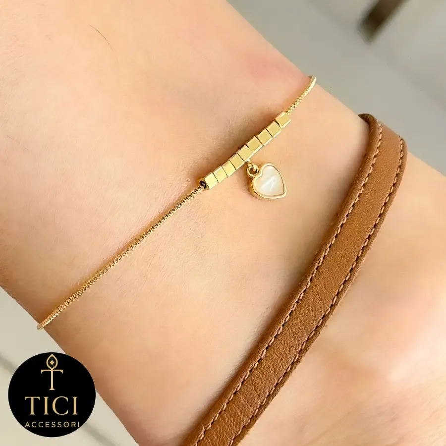 Tornozeleira Coração Luminoso e Quadrados Dourados