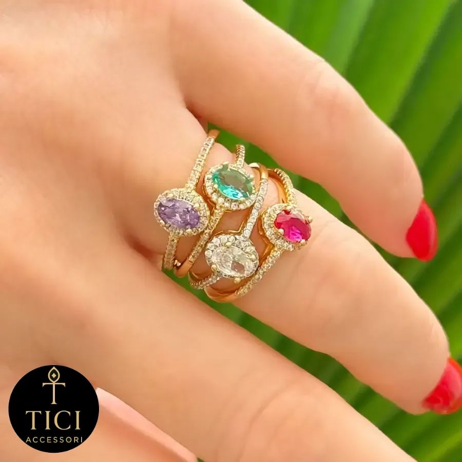 Anel Solitário Oval com Filete Pedrejado