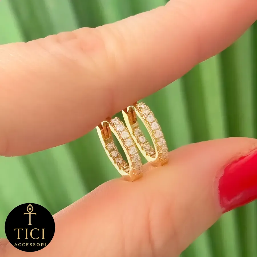 Argola Dourada com Zircônias Radiantes