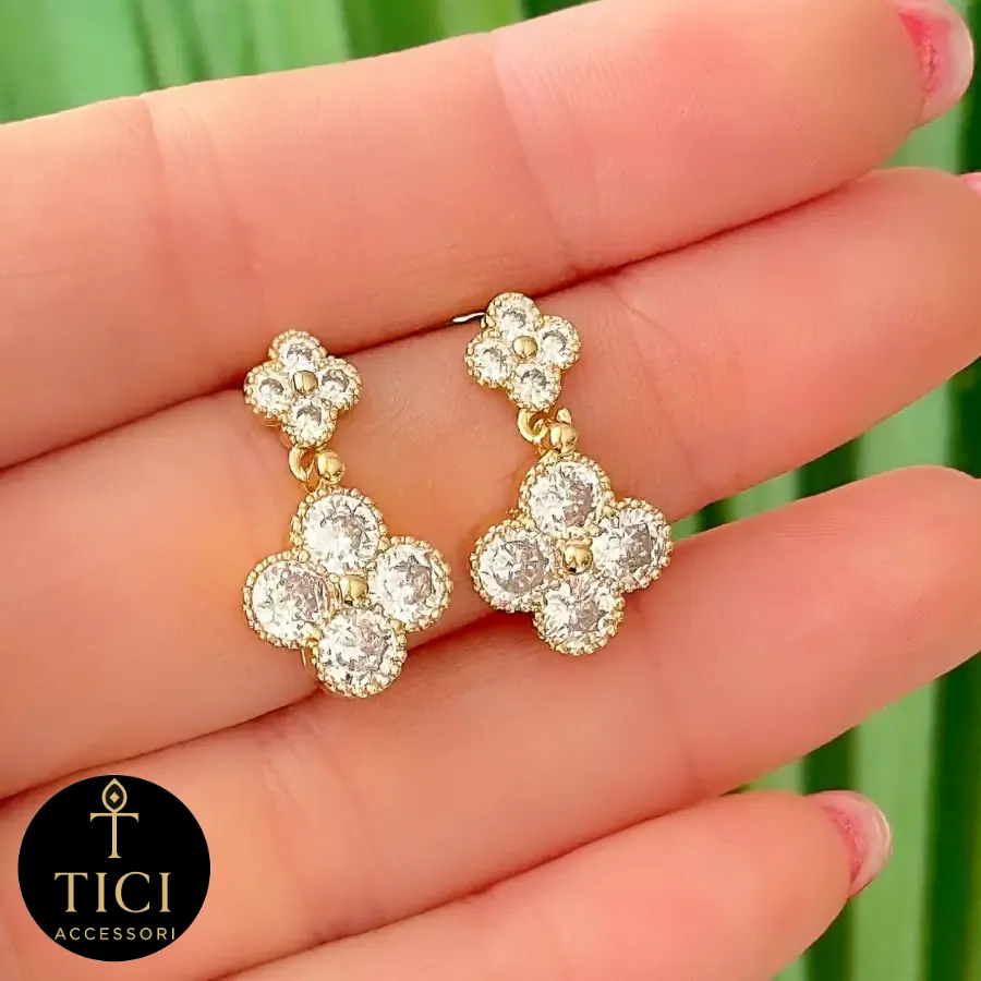 Brinco Trevo Iluminado Suspenso