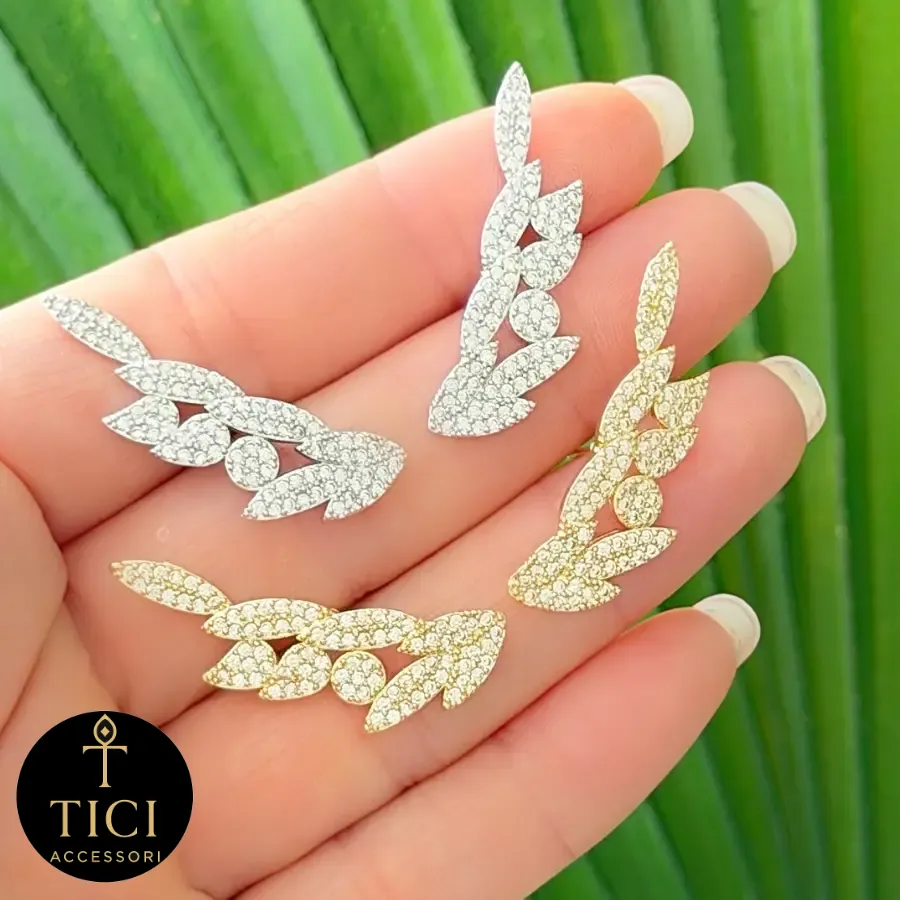 Brinco Earcuff Folha Cravejada