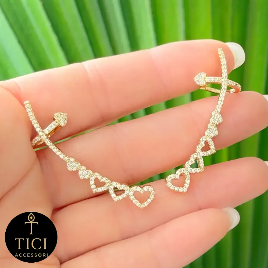Ear Cuff Corações Cintilantes
