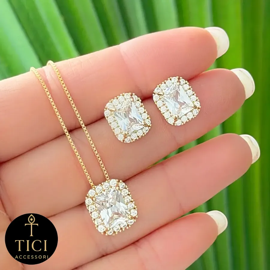 Conjunto Aura Quadrada de Zircônia Dourada