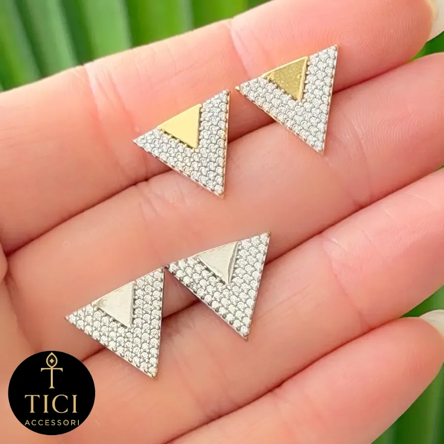 Brinco Triângulo Elegance Cintilante
