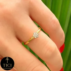 Anel com Florzinha de Cristais e Base Delicada - Imagem 1